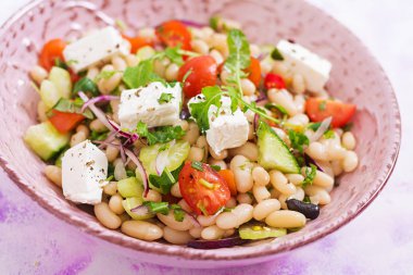 Sağlıklı spor salata