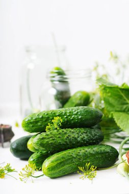 Marine salatalık turşusu