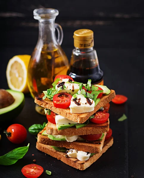 Sandwich toast met balsamico azijn — Stockfoto