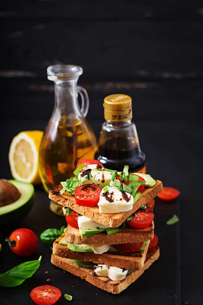 Sandwich toasturi cu oțet balsamic — Fotografie, imagine de stoc