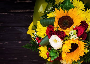 değişik çiçek buketi 