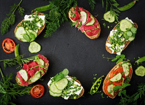 Variedad de sándwiches saludables —  Fotos de Stock