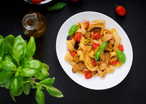 Lezzetli makarna Fettuccine  