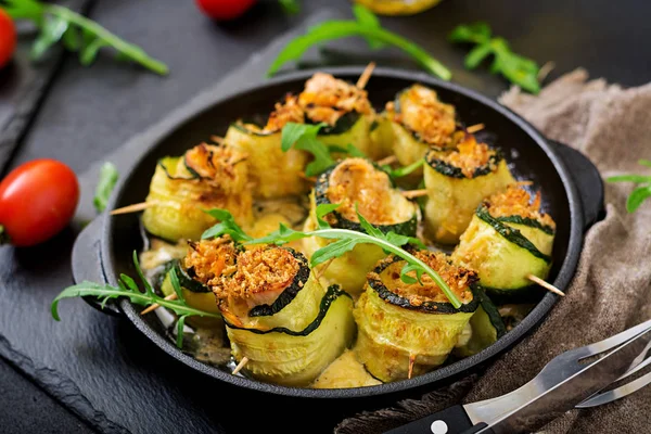 Rotoli di zucchine al forno — Foto Stock