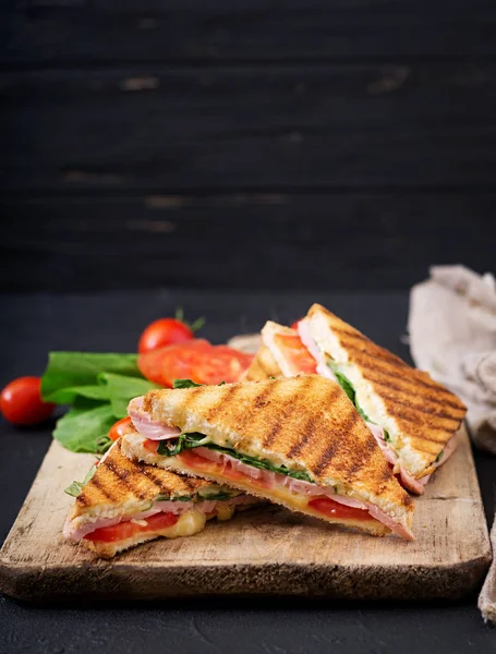 Club sandviç panini 