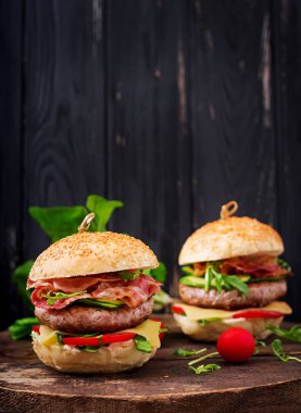 Büyük sandviç, hamburger 