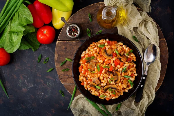 Mantar ve domates ile fasulye — Stok fotoğraf