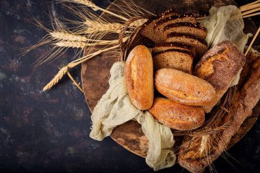 Fırında ekmek çeşitleri. 