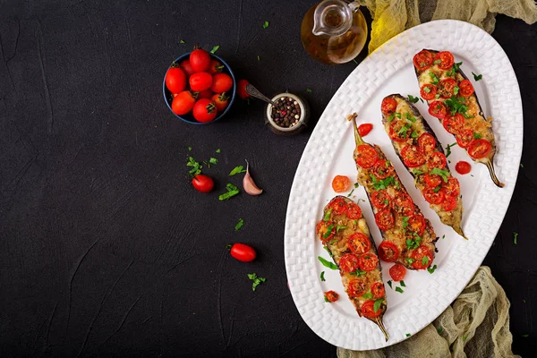 Fırında patlıcan mozzarella ve domates ile