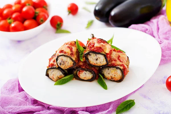 Eggplant rolls with meat in tomato sauce — Stock Photo, Image