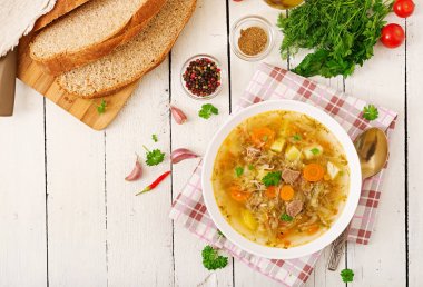 lahana turşusu çorba kase 