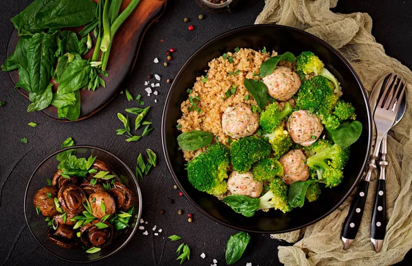 Baked Meatballs Chicken Fillet Garnish Quinoa Boiled Broccoli Bowl — Stock Photo, Image