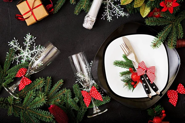 Traditional Dishware Decorated Christmas Table — Stock Photo, Image