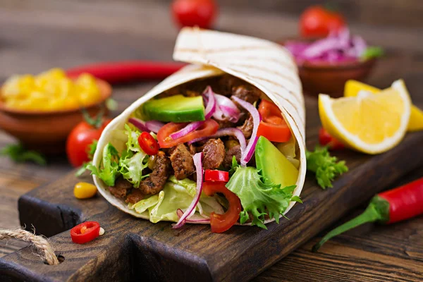 Mexican Taco Beef Tomato Sauce Avocado Salsa — Stock Photo, Image