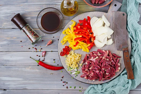 Ingredientes Para Cozinhar Salteado Corações Frango Páprica Cebolas Cozinha Chinesa — Fotografia de Stock