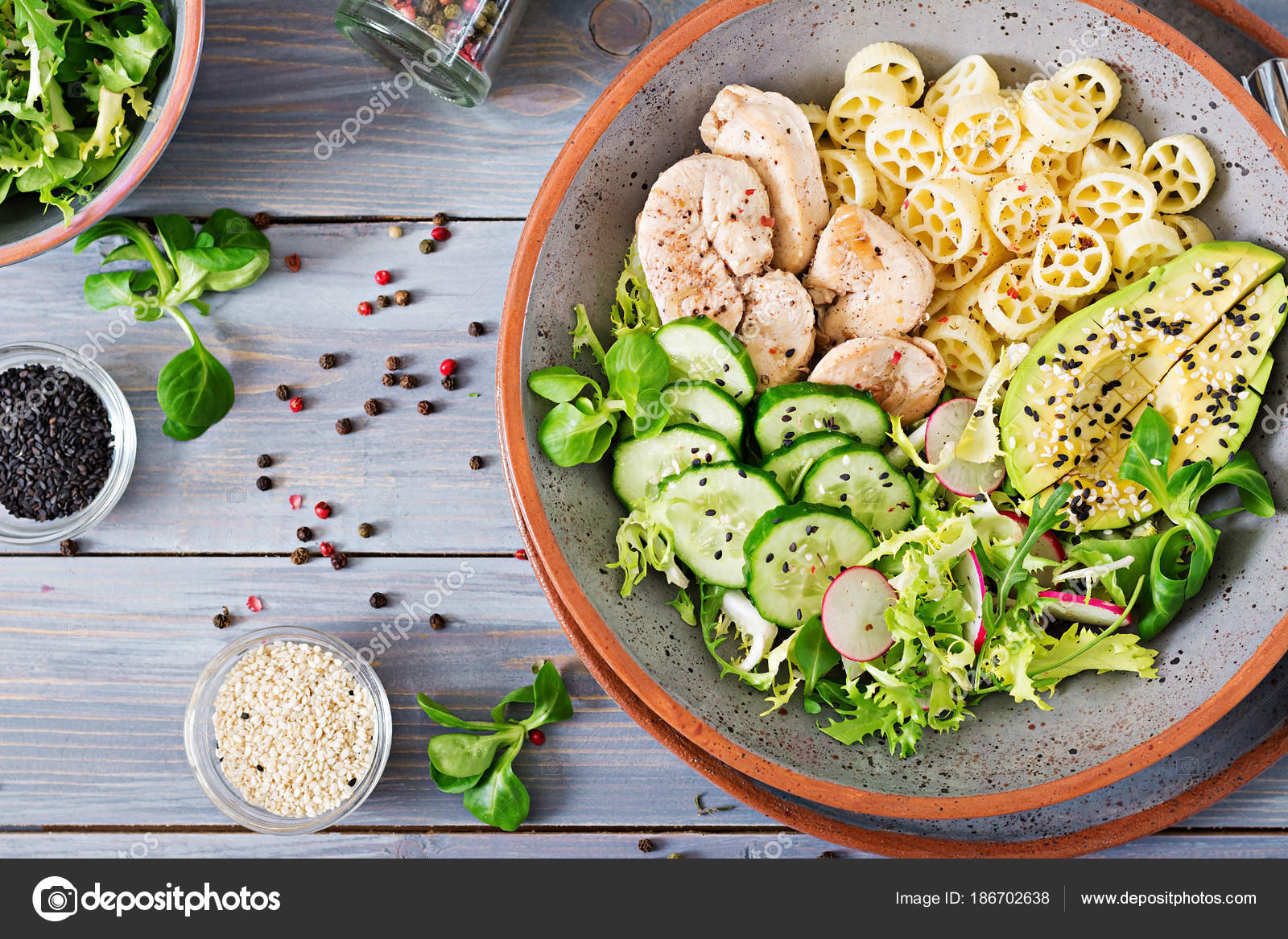 Avokado Salatası (Mezesi) Avokado Salatası (Mezesi)