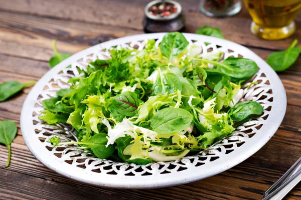 Fresh Leaves Mix Salad Bowl Wooden Background — Stock Photo, Image