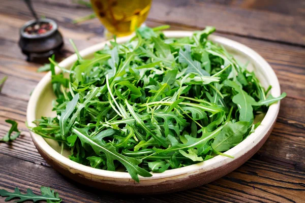 Fresh Leaves Arugula Bowl Wooden Background — Stock Photo, Image