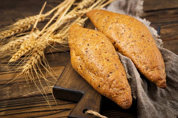 Broodjes Van Hele Korrels Bloem Met Toevoeging Van Lijnzaad Een — Stockfoto