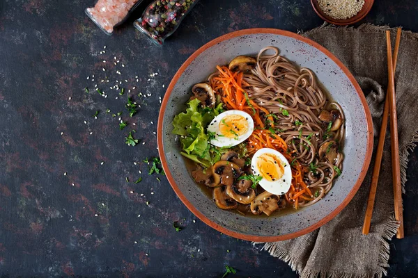 Nouilles Japonaises Miso Ramen Aux Œufs Carotte Champignons Soupe Délicieuse — Photo