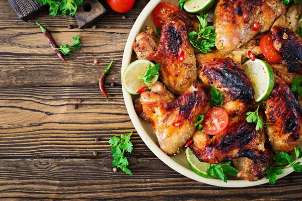 Vue Dessus Des Ailes Poulet Barbecue Sauce Aigre Douce Pique — Photo