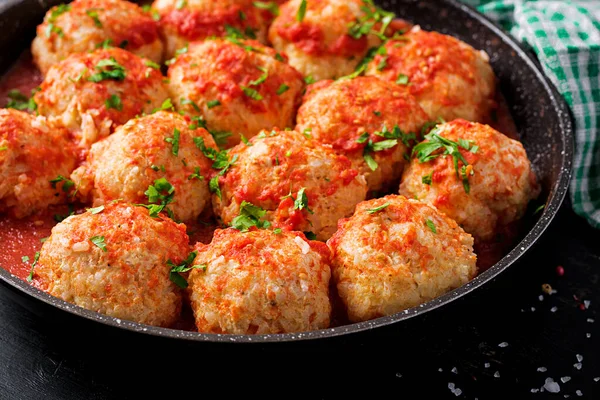 Köttbullar Sötsur Tomatsås — Stockfoto