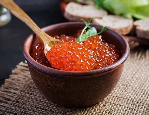 Caviar Rojo Salmón Tazón Deliciosa Comida —  Fotos de Stock