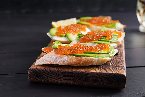 Sandwiches Salmon Red Caviar Sliced Avocado Sandwich Lunch Premium Food — Stock Photo, Image