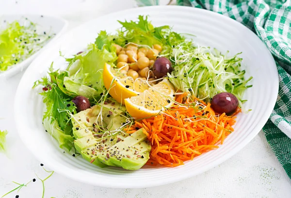 Vegetarische Salade Boeddha Schaal Met Kikkererwt Avocado Komkommer Wortel Chia — Stockfoto