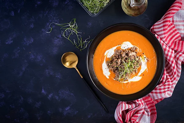 Délicieuse Crème Soupe Citrouille Avec Viande Hachée Bœuf Rôtie Dans — Photo