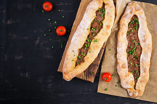 Pide Turco Com Carne Picada Kiymali Pide Cozinha Tradicional Turca — Fotografia de Stock