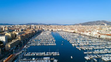 Le vieux Port Marseille şehrinde hava fotoğrafı