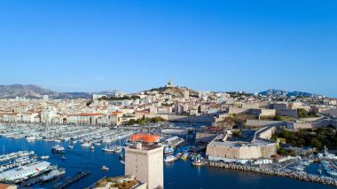 Le vieux Port Marseille şehrinde hava fotoğrafı