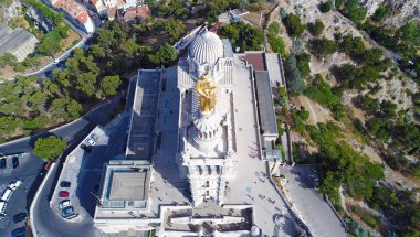 Notre Dame de la Garde bazilika Marseille hava fotoğraf