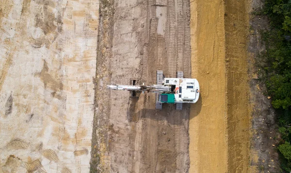Treillieres では掘削機の空中写真 — ストック写真