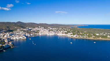Cadaques, İspanya'nın havadan fotoğraf