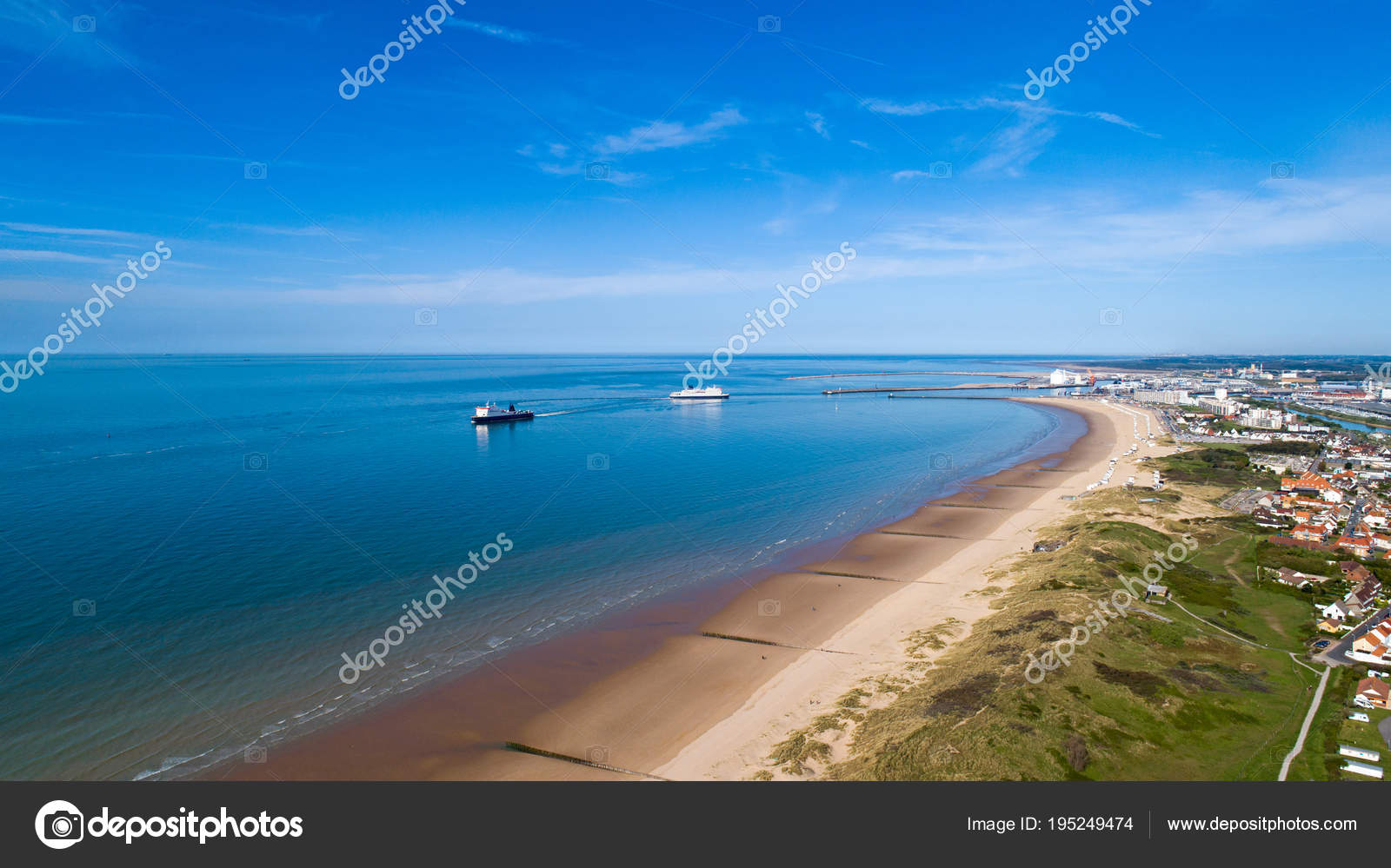 Untado Sonrisa Increíble Paso de calais fotos de stock, imágenes de Paso de calais sin royalties | Depositphotos Untado Sonrisa Increíble Paso de calais fotos de stock, imágenes de Paso de calais sin royalties | Depositphotos