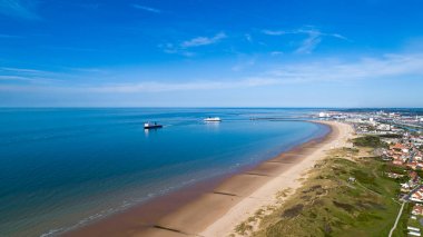 Calais Limanı çevresinde feribot tekneleri, Channel Sea, Fransa
