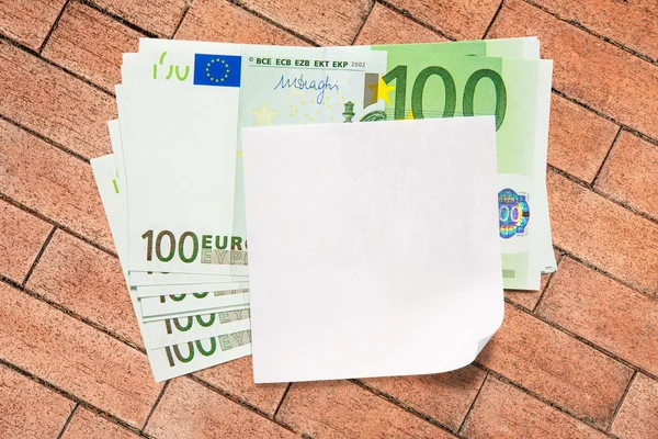 Τραπεζογραμμάτια ευρώ και ΚΕΝΗΣ ΣΕΛ. — Φωτογραφία Αρχείου