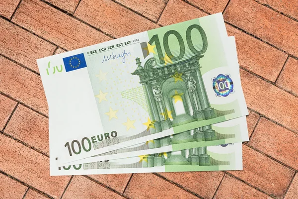 Сто євро банкнот — стокове фото