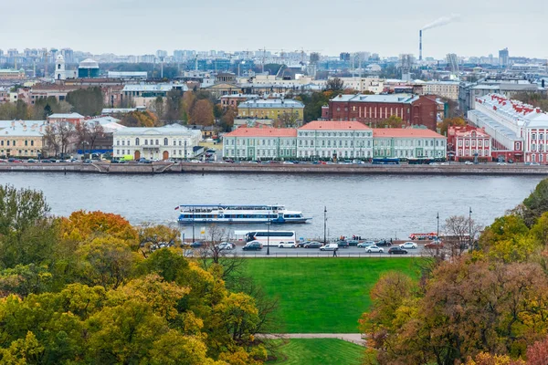 Sankt Petersburg widok z Isaac's Cathedral — Zdjęcie stockowe