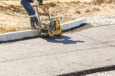 İşçi kullanımı titreşimli plaka Kompaktör