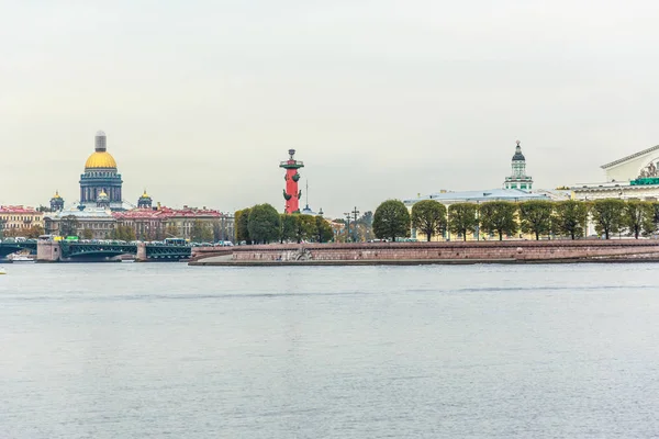 Pandangan Vasilyevsky Ostrov — Stok Foto