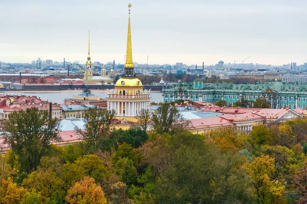 Санкт-Петербург вид с Исаакиевского собора — стоковое фото