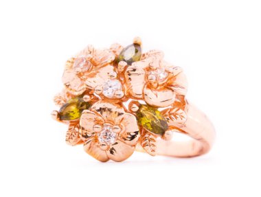 Çiçekli yüzük parmağı