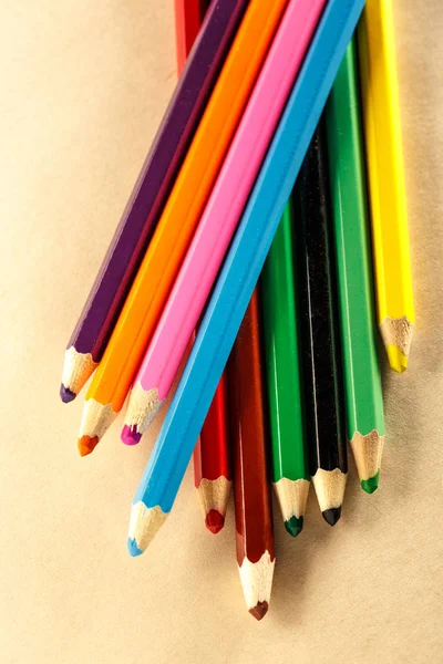 Paletta a színes ceruzák — Stock Fotó