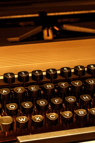 Clavier de la machine à écrire gros plan — Photo