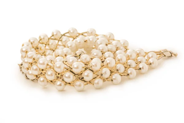 Halskette mit weißen Perlen — Stockfoto