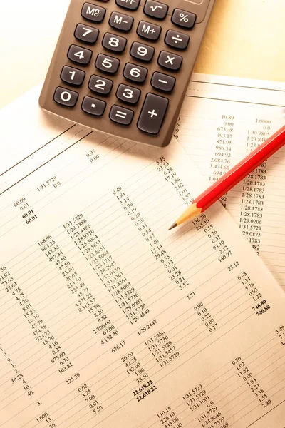 Provozní rozpočet, Kalkulačka a tužka — Stock fotografie