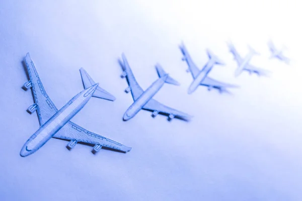 Aviones pequeños de papel — Foto de Stock